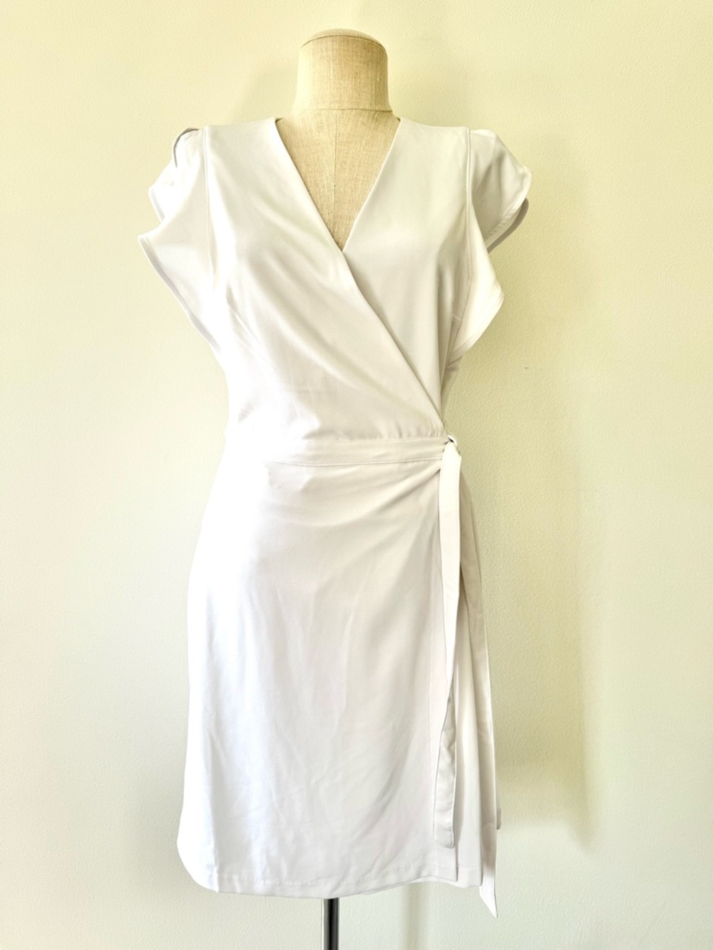 Banana Republic White V-Neck Faux Wrap Tie-Waist Mini Dress Bridal Graduation - Picture 4 of 13